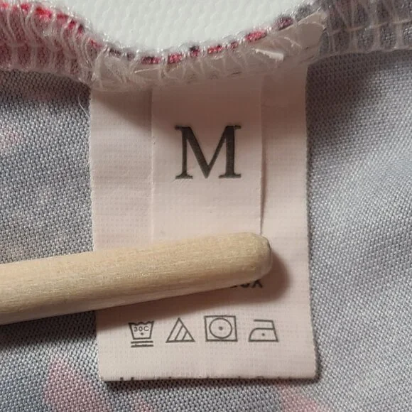 Red Dragon Print Crop Top with Non-Adjustable Straps – Size M - Picture 8 of 10